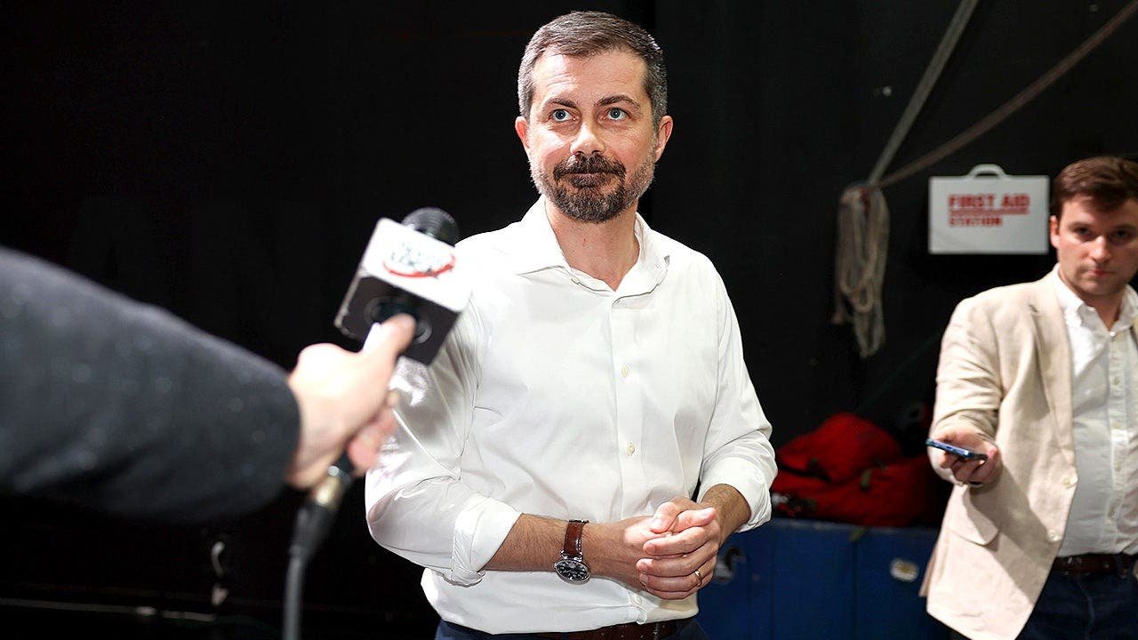 You are currently viewing Pete Buttigieg rejects Biden’s ‘return to normal’ policies in new interview