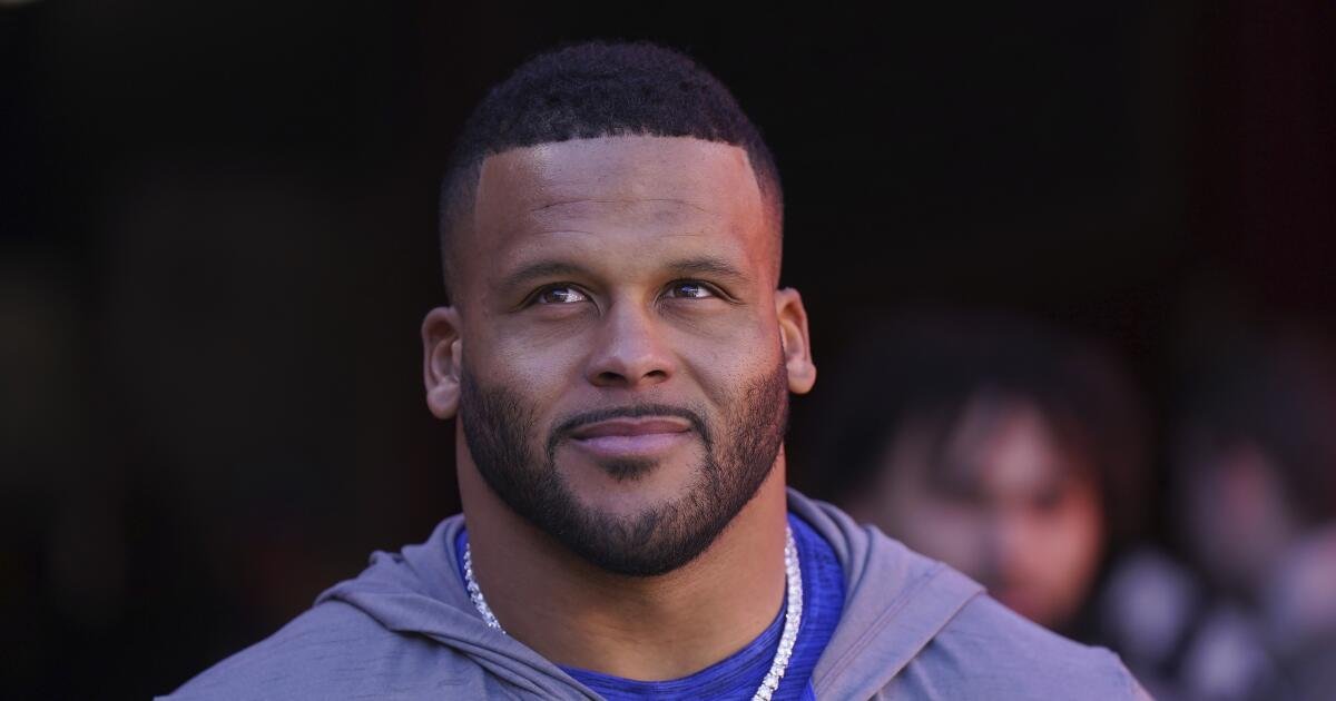 You are currently viewing Sean McVay on Aaron Donald comeback: ‘We’re not at that point quite yet’