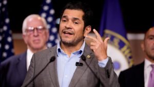 Read more about the article House Ethics Committee probes Dem Rep Jimmy Gomez for sexual misconduct allegations