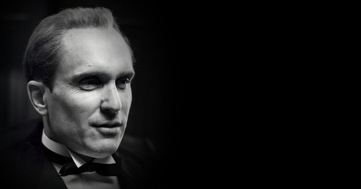 You are currently viewing Robert Duvall: Star of the Silver Screen