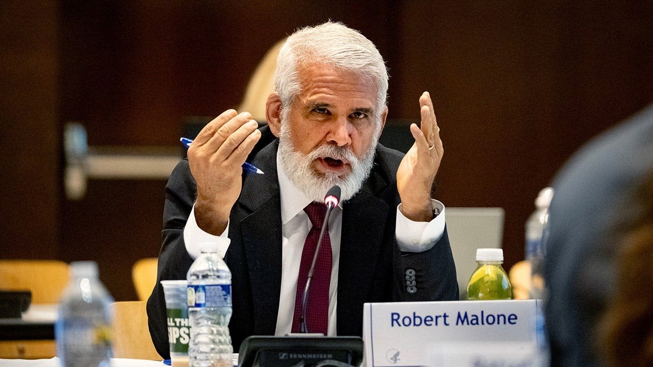You are currently viewing Robert Malone says CDC kindergarten vaccination data not alarming