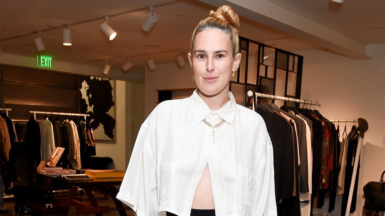 You are currently viewing Rumer Willis moves to Nashville after winning primary custody of daughter