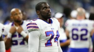 Read more about the article Sam Acho says NFL locker rooms can model civil discourse in America