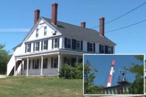 Read more about the article Historic Maine house selling for $1 â but under one condition or it’ll face demolition