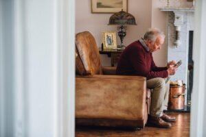 Read more about the article Dear Abby: I’m my families chamber of secrets. Should I open up the gates and reveal all?
