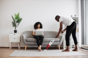 Read more about the article Dear Abby: I do it all while my wife doesn’t even have a driver’s license and its driving me to drink