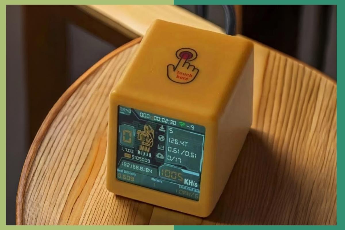 You are currently viewing This desk gadget gives Bitcoin fans a lottery-style shot at the jackpot for $50