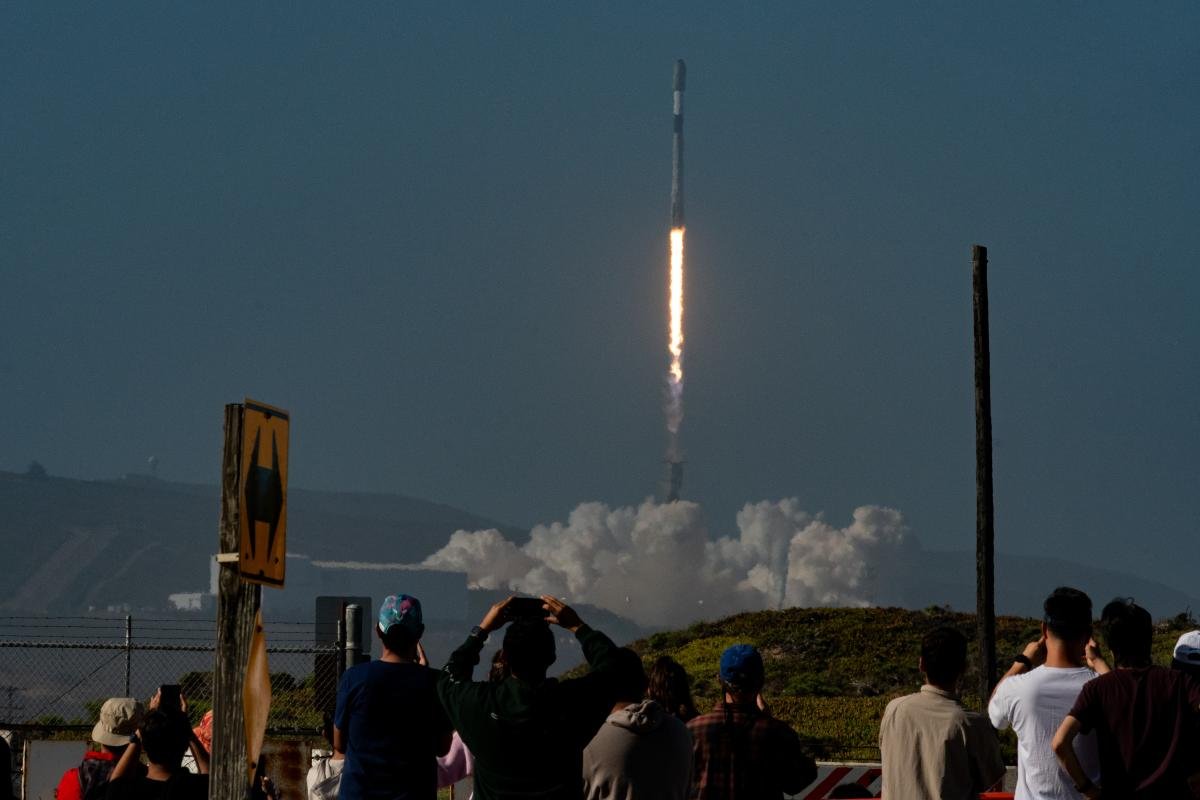 You are currently viewing Top-secret SpaceX mission to launch from California