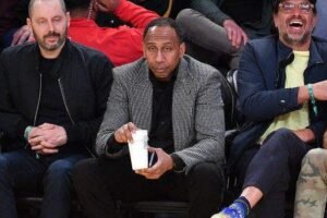 Read more about the article Stephen A. Smith blames ‘the right’ for WNBA firestorm, says league ‘left the door open’