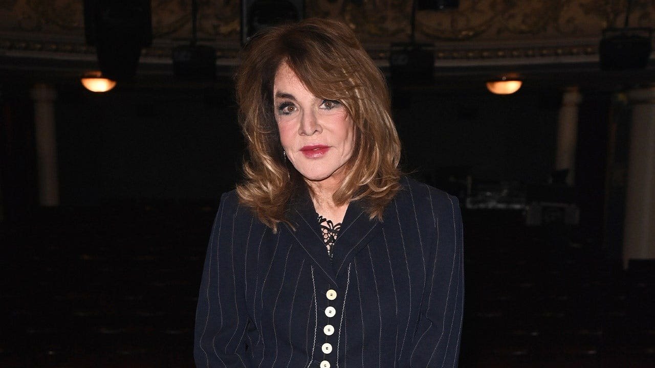 You are currently viewing Stockard Channing is happy living as a recluse in London after fleeing US