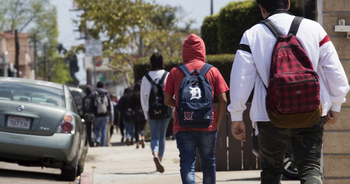 You are currently viewing More than 3,000 new students enrolled for San Diego Unified’s first day back