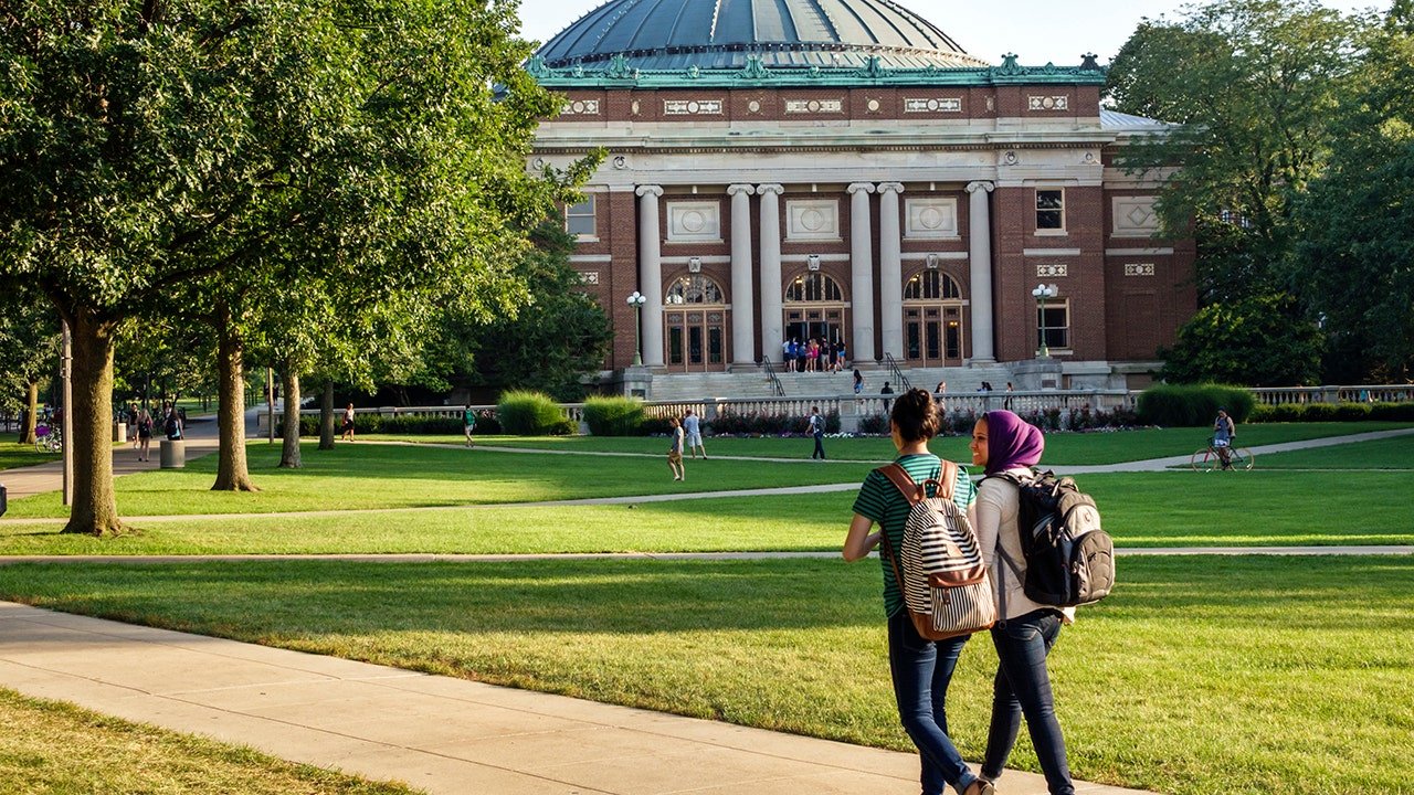 You are currently viewing Trump DOJ sues New York, Connecticut and Vermont over immigrant tuition laws