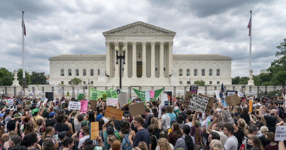 You are currently viewing Contributor: How Democrats can repair the broken Supreme Court