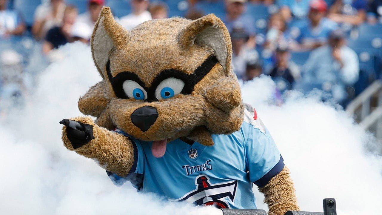 You are currently viewing Tennessee Titans revamped their mascot and social media certainly had some thoughts