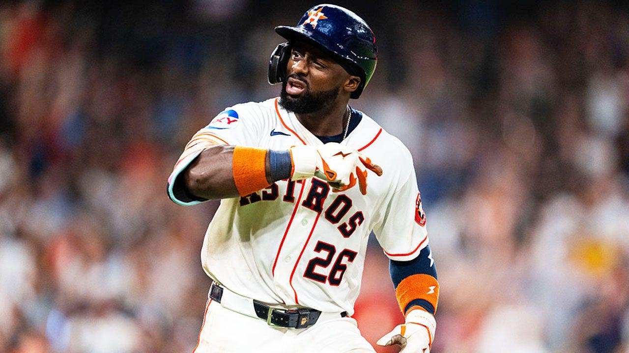You are currently viewing Astros player belts home run, rounds the bases and then gets devastating news after touching home
