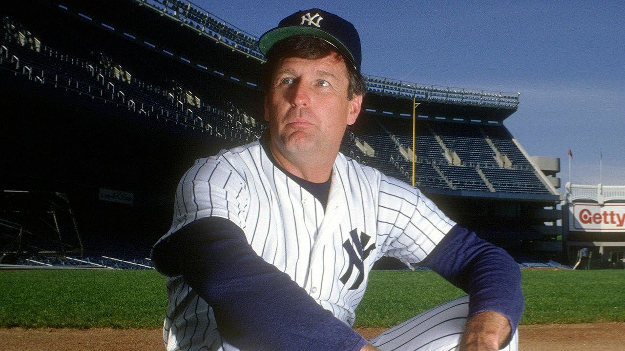 You are currently viewing Ex-Yankees pitcher Tommy John dead at 83