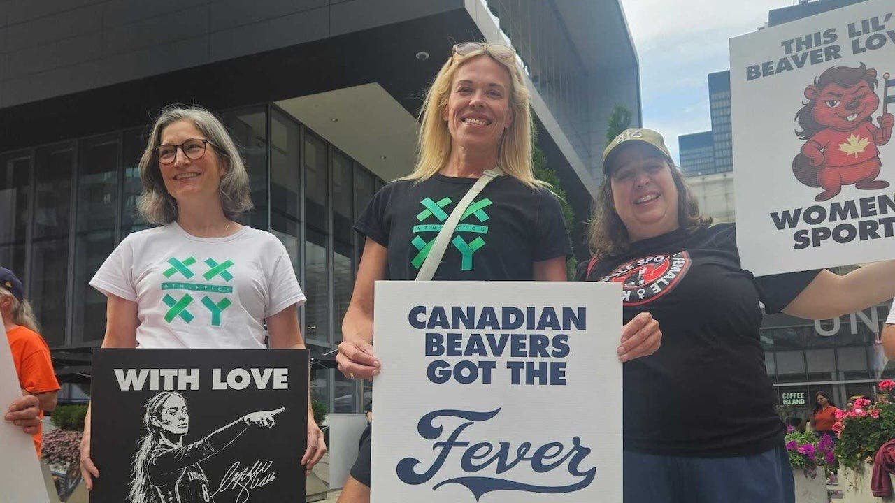 Read more about the article Canadian powerlifting champion April Hutchinson leads first Sophie Cunningham rally outside the US