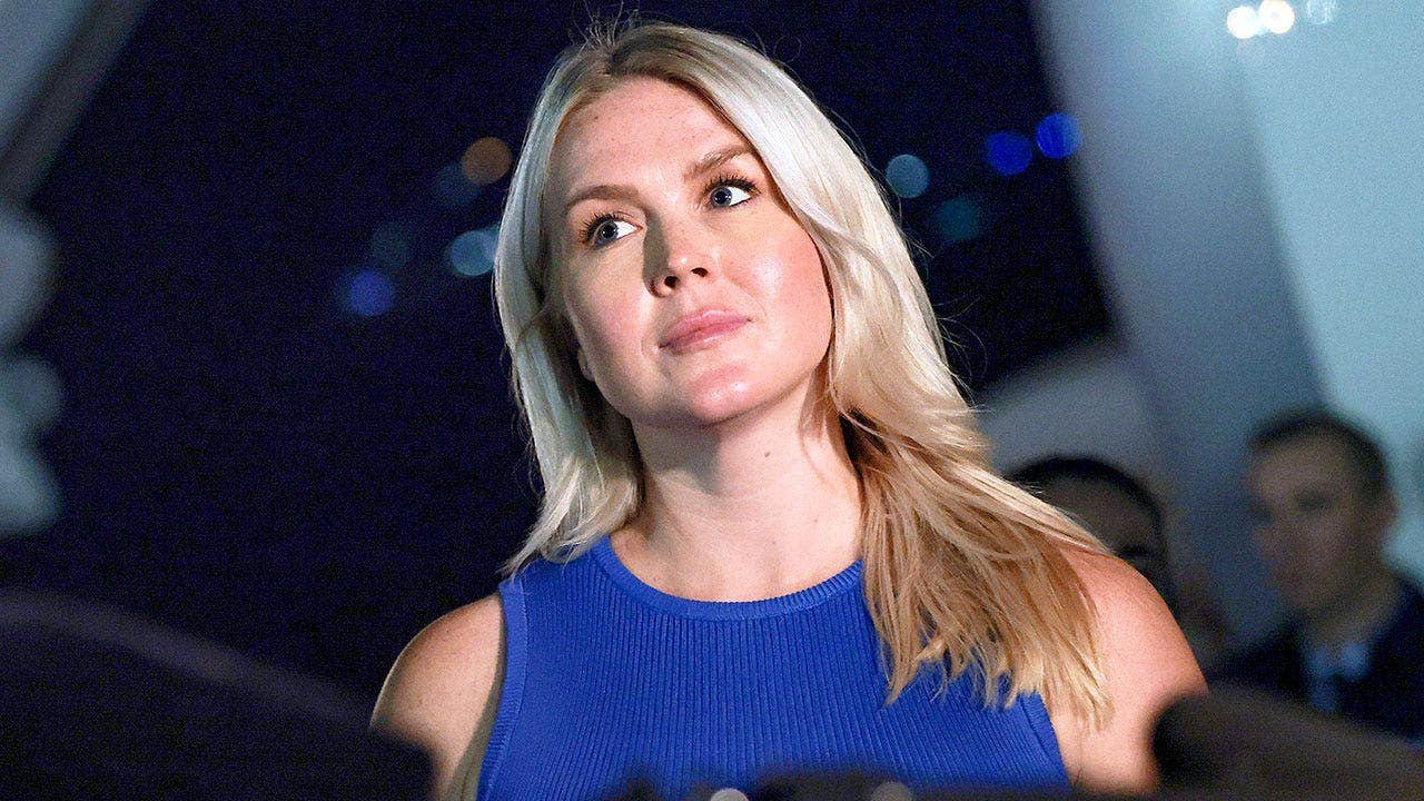 You are currently viewing Karoline Leavitt called best press secretary ever ahead of midterms