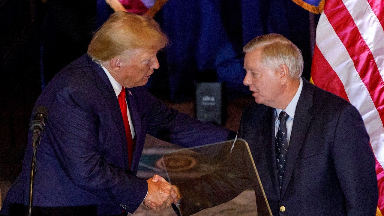 You are currently viewing Lindsey Graham knew how to stop Putin. Congress must act on his plan