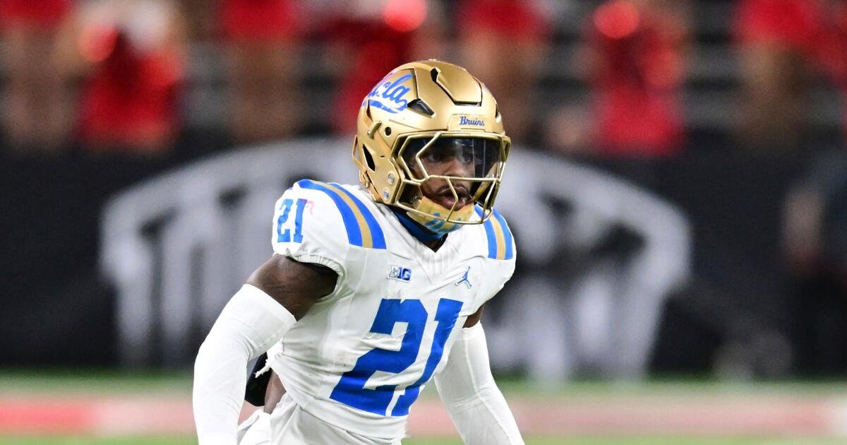 Read more about the article UCLA defensive back Cole Martin embodied Bob Chesney’s values before meeting the coach