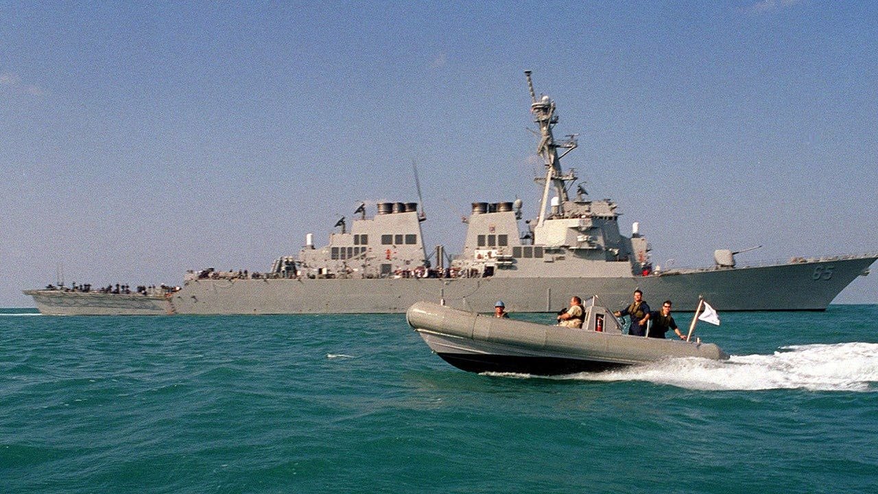 You are currently viewing Navy destroyer loses power for 4 days, gets tow away from contest waters
