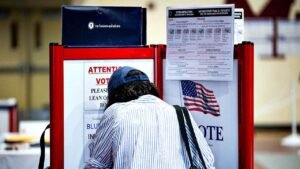 Read more about the article Senators Lankford, Lee introduce bill to end California’s marathon ballot counts